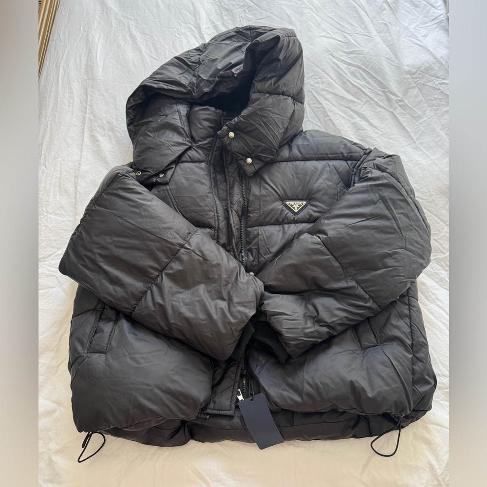 Black Nylon Hooded Puffer Jacket M